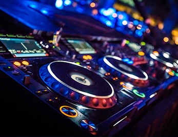 DJ Equipment | Stage Lights | Speakers | Recording | Trussing | IDJNOW